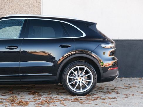 Used 2019 Porsche Cayenne image 8