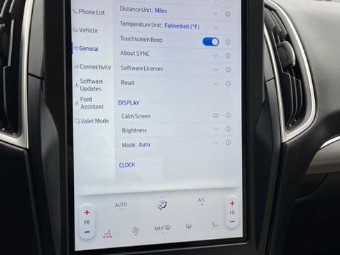 Used 2021 Ford Edge SEL w/ Cargo Accessory Package image 43