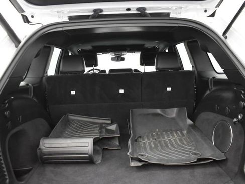 Used 2019 Jeep Grand Cherokee Altitude image 7