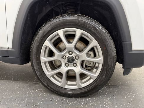 Used 2025 Jeep Compass Limited AWD/4WD image 20