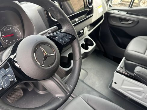 New 2026 Mercedes-Benz Sprinter 4500 image 10