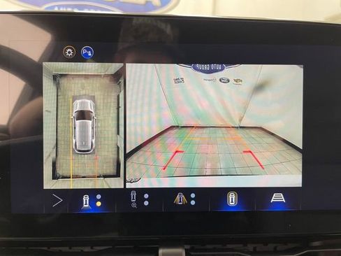 New 2026 Chevrolet Equinox LT w/ Safety and Technology Package AWD/4WD image 6