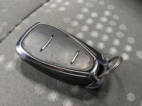 Used 2020 Chevrolet Sonic LT FWD image 32