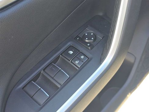 Used 2019 Toyota RAV4 XSE w/ Carpet Mat Package AWD/4WD image 24