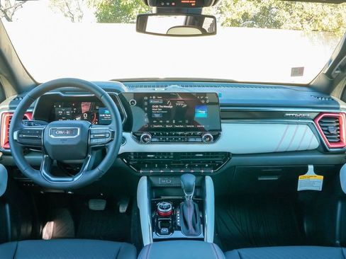 Used 2024 GMC Canyon AT4X w/ AT4X AEV Edition image 21