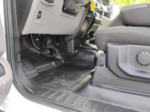 Used 2020 Ford F150 XL w/ Equipment Group 101A Mid RWD image 42