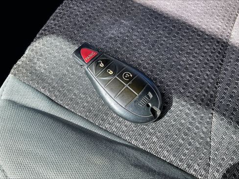 Used 2019 RAM 1500 Big Horn AWD/4WD image 19