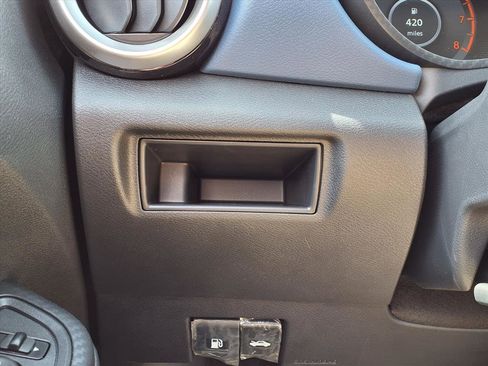 New 2025 Nissan Versa SV w/ Trunk Package image 22