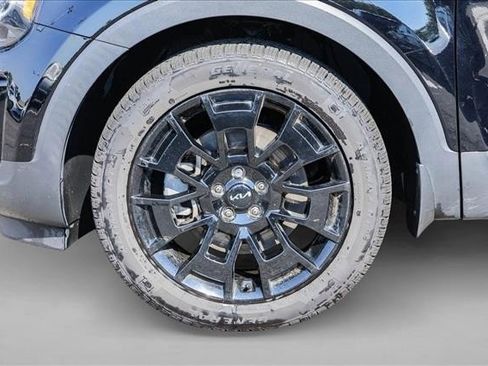 Used 2022 Kia Telluride SX w/ SX Prestige Package image 9