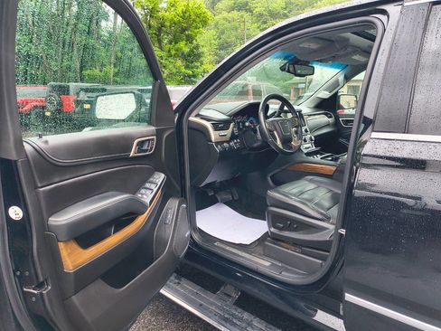 Used 2020 GMC Yukon XL Denali w/ Denali Ultimate Package AWD/4WD image 19