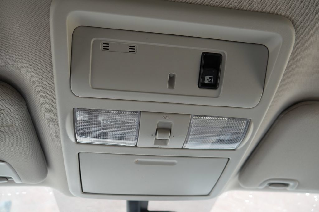 Used 2018 Nissan Titan PRO-4X AWD/4WD image 18