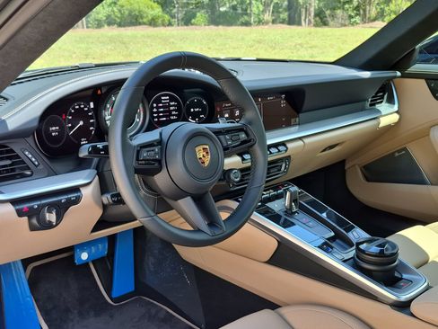 Certified 2022 Porsche 911 Turbo S AWD/4WD image 4