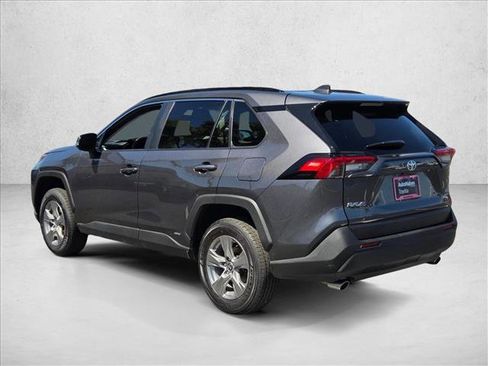 Used 2025 Toyota RAV4 XLE image 8