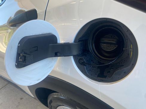 Used 2021 Nissan Kicks S FWD image 24