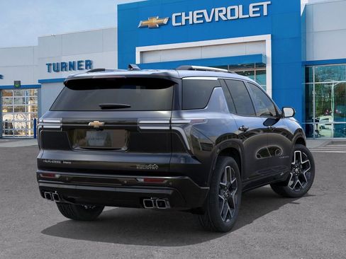 New 2026 Chevrolet Traverse High Country w/ LPO, Floor Liner Package AWD/4WD image 4