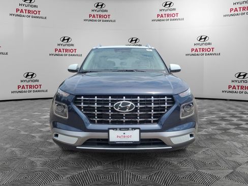 Used 2026 Hyundai Venue SEL FWD image 8