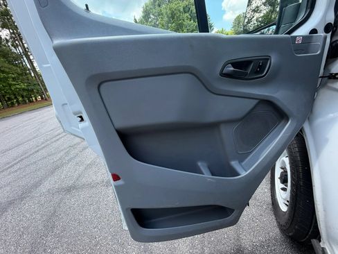 Used 2019 Ford Transit 150 148 Medium Roof RWD image 13