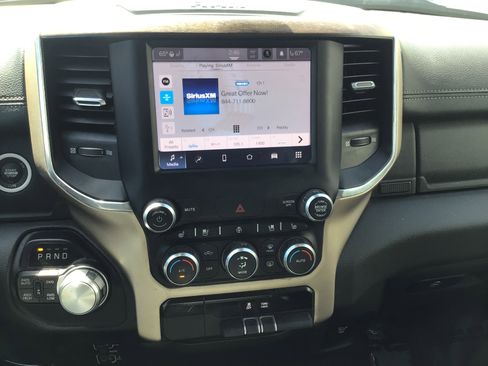 Used 2022 RAM 1500 Laramie AWD/4WD image 24