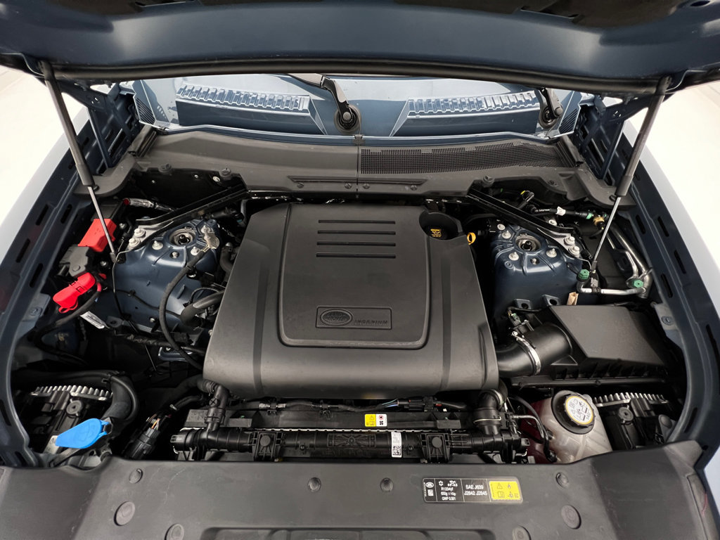 Used 2026 Land Rover Defender 110 S AWD/4WD image 25