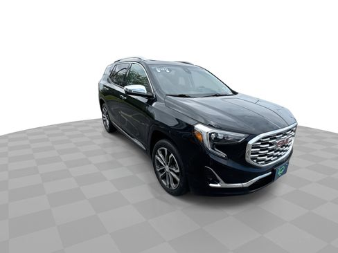 Certified 2020 GMC Terrain Denali AWD/4WD image 2