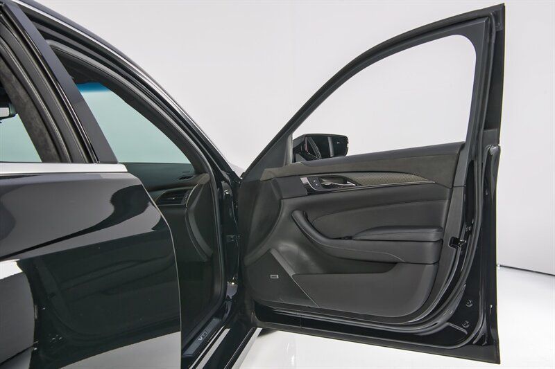 Used 2018 Cadillac CTS V w/ Carbon Fiber Package RWD image 30