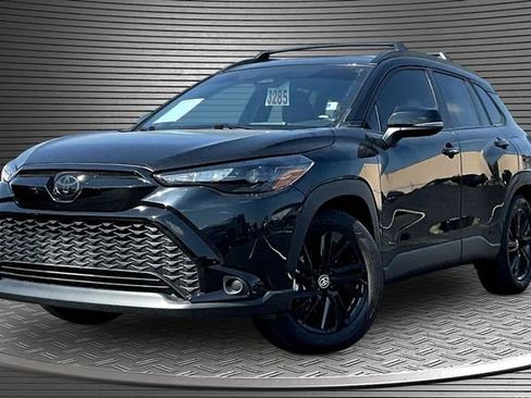 Used 2024 Toyota Corolla Cross AWD Hybrid w/ Moonroof Package image 1