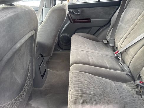 Used 2005 Kia Sorento LX 4dr SUV image 7