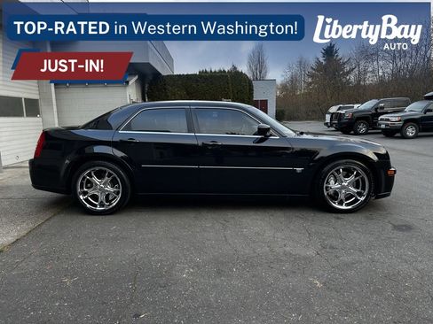 Used 2006 Chrysler 300 SRT8 w/ SRT Option Group II image 8