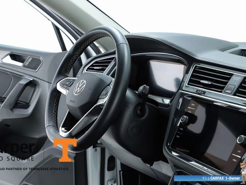 Used 2022 Volkswagen Tiguan SE FWD image 71
