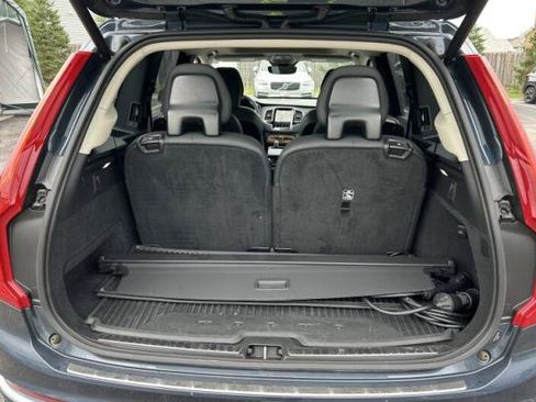 Used 2024 Volvo XC90 T8 Plus w/ Protection Package Premier AWD/4WD image 7