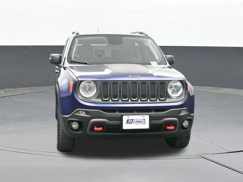 Used 2018 Jeep Renegade Trailhawk w/ Cold Weather Group II AWD/4WD image 24