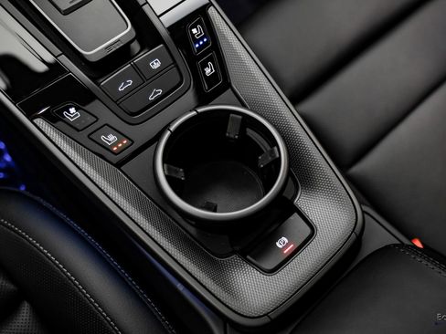 Used 2025 Porsche 911 Carrera image 68