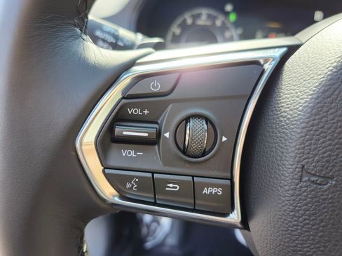 Used 2025 Acura RDX SH-AWD image 25