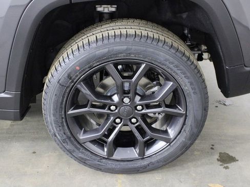 New 2025 Jeep Grand Cherokee Limited image 47