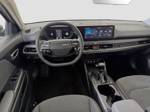 Used 2025 Kia K4 FWD image 23