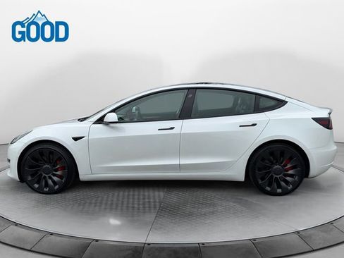 Used 2022 Tesla Model 3 Performance image 2
