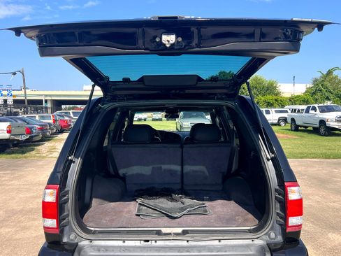 Used 2001 Nissan Pathfinder LE image 34