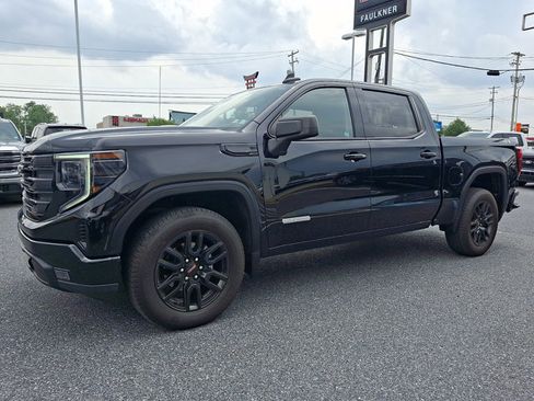 Used 2023 GMC Sierra 1500 Elevation AWD/4WD image 3