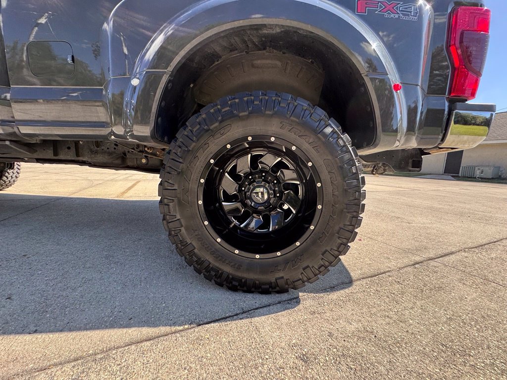 Used 2021 Ford F350 Lariat w/ Lariat Ultimate Package AWD/4WD image 15