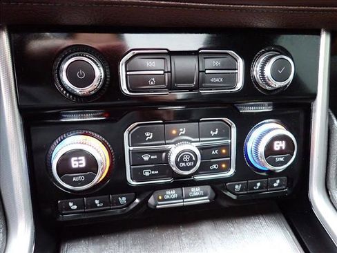 Used 2021 GMC Yukon Denali w/ Denali Ultimate Package AWD/4WD image 21