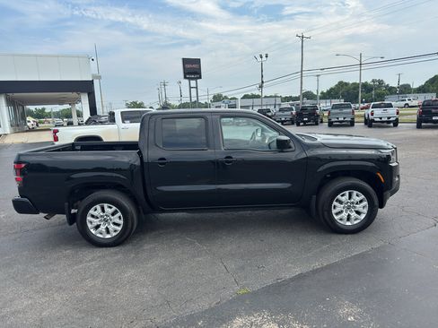 Used 2023 Nissan Frontier SV w/ Tow Package image 4