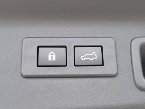 Certified 2025 Subaru Forester Premium image 11