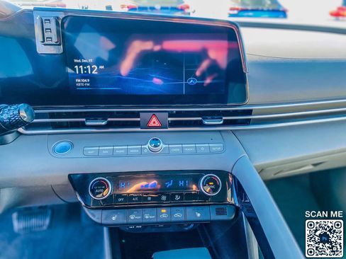 Used 2023 Hyundai Elantra SEL w/ Convenience Package image 23