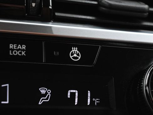 Used 2023 Nissan Pathfinder Platinum w/ Cargo Package AWD/4WD image 34