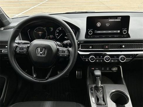 Used 2025 Honda Civic Sport image 14