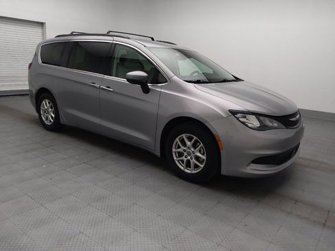 Used 2021 Chrysler Voyager Lxi FWD image 11