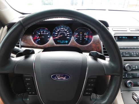 Used 2011 Ford Taurus SEL w/ 201A Rapid Spec Order Code image 25