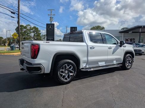 Used 2023 GMC Sierra 1500 SLT w/ SLT Premium Package AWD/4WD image 7