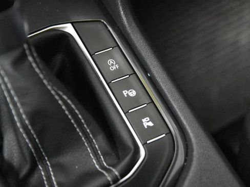 Used 2022 Volkswagen Tiguan SEL R-Line AWD/4WD image 29