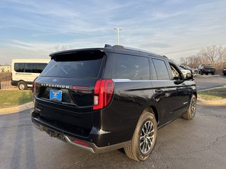 Used 2025 Ford Expedition Platinum video 2